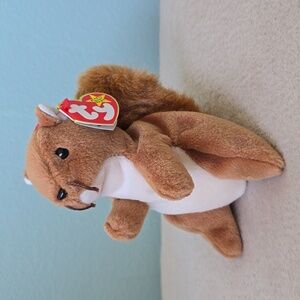 Nuts Squirrel🐿4th Gen Ty Beanie Baby🐿Gift Toy Collectible NWT PVC Pellets